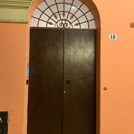 L'8boutique Via Piella Bologne